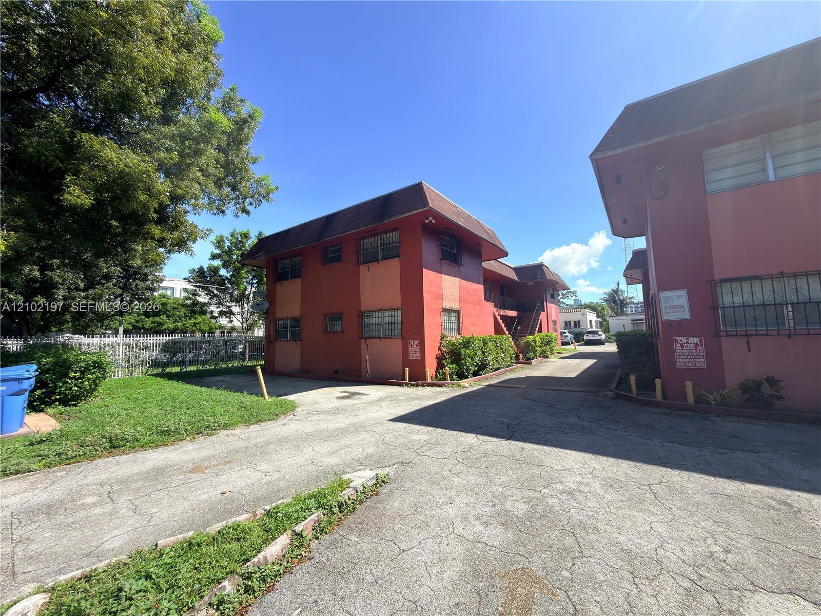 747 NW 13th Ave # 2, Miami FL 33125 photo 2