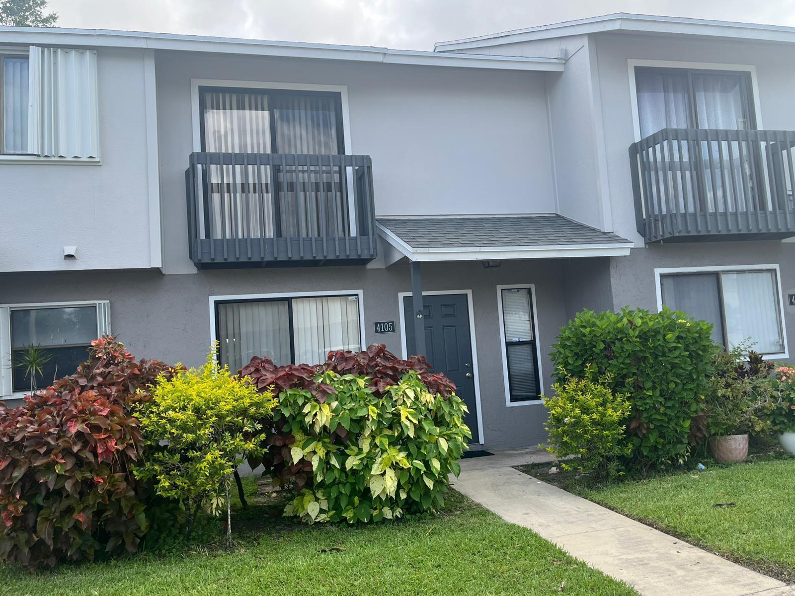4105 INLET Circle, FL 33463