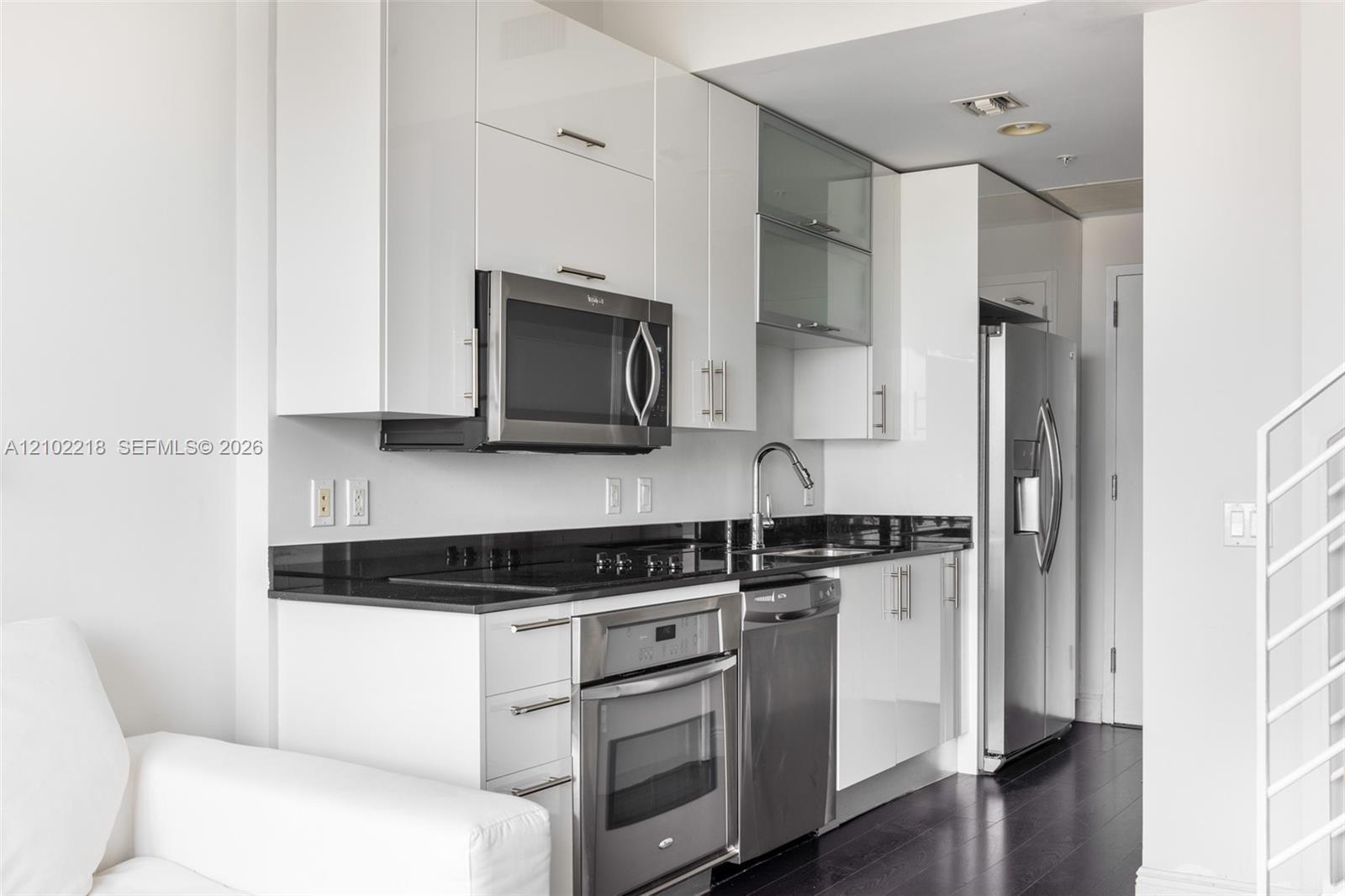60 SW 13th St # 2417, Miami FL 33130 photo 4