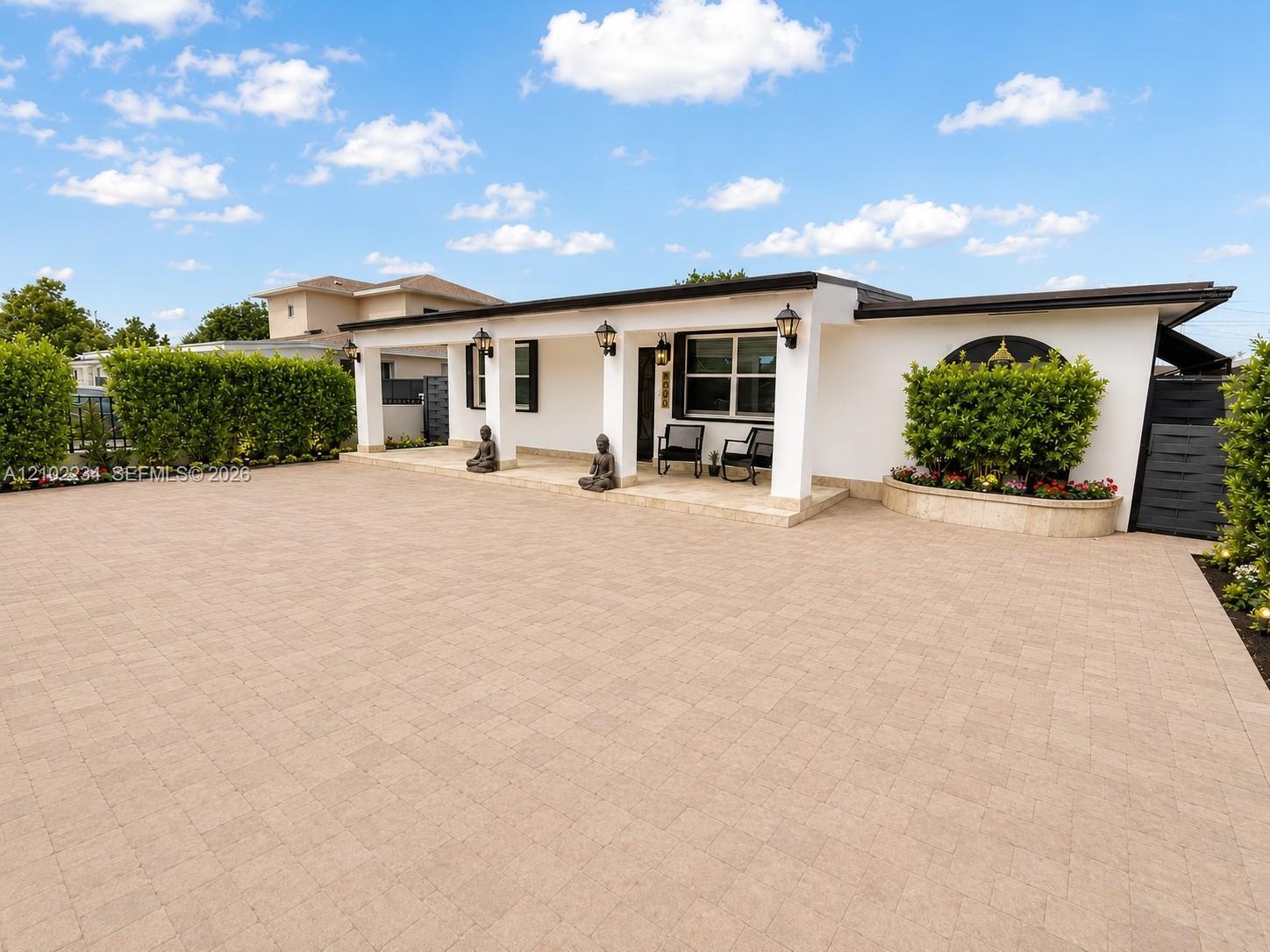4590 E 9th Ln, Hialeah FL 33013 photo 3