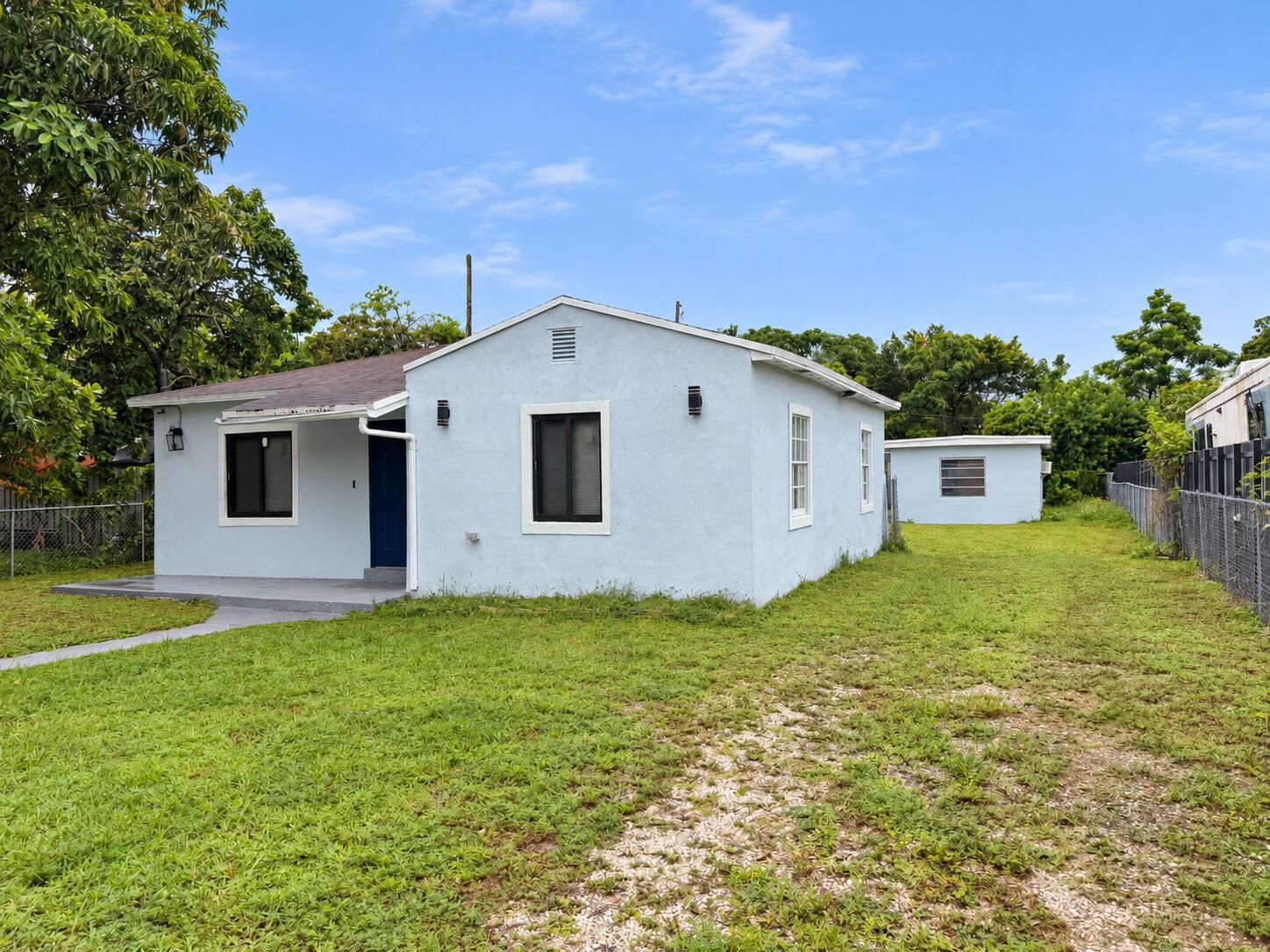 925 NW 121st Street, North Miami FL 33168 photo 2