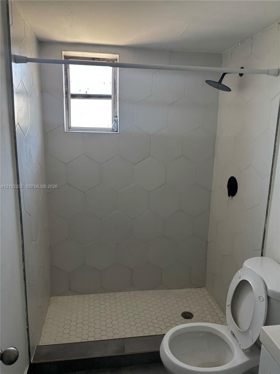 111 NW 152nd St # 01, Miami FL 33169 photo 5