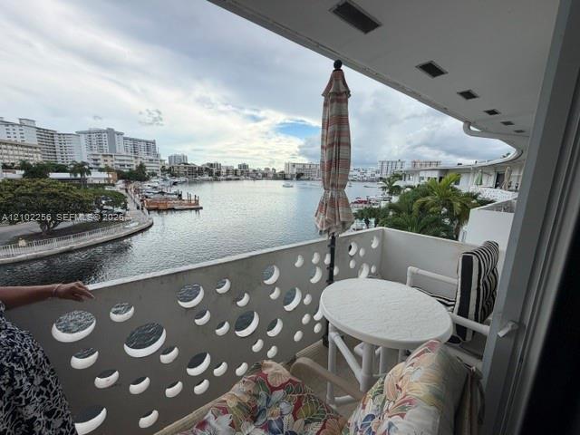 2500 Diana Dr # 308, Hallandale Beach FL 33009 photo 5