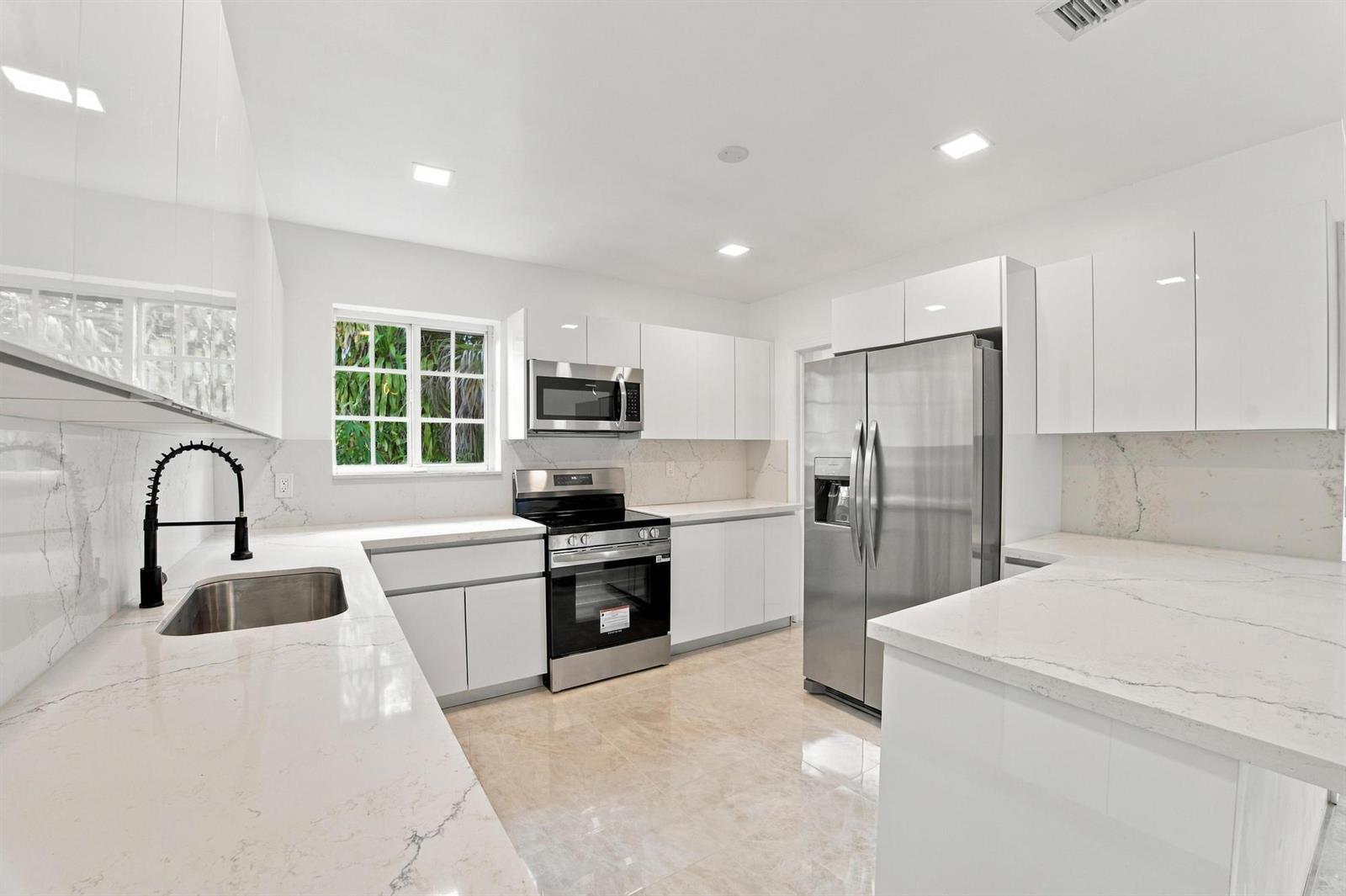 110 NE 152nd Street, Miami FL 33162 photo 3