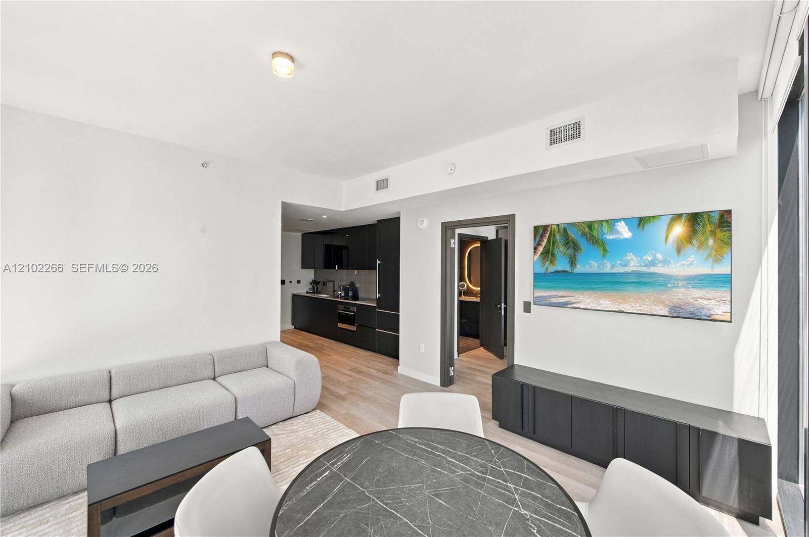 20 NE 11th # 3308, Miami FL 33132 photo 4