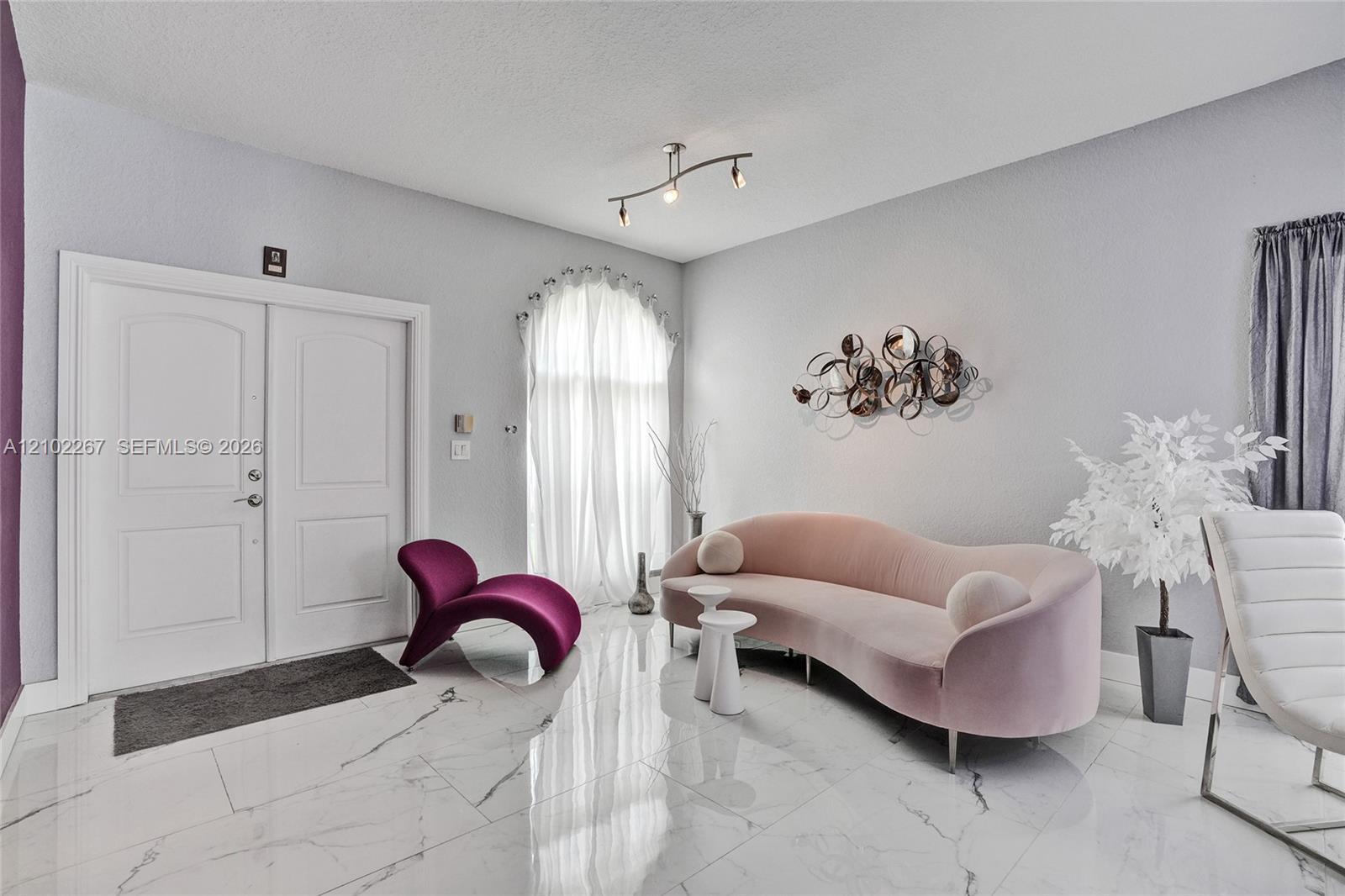 8816 NW 149th Terrace, Miami Lakes FL 33018 photo 2
