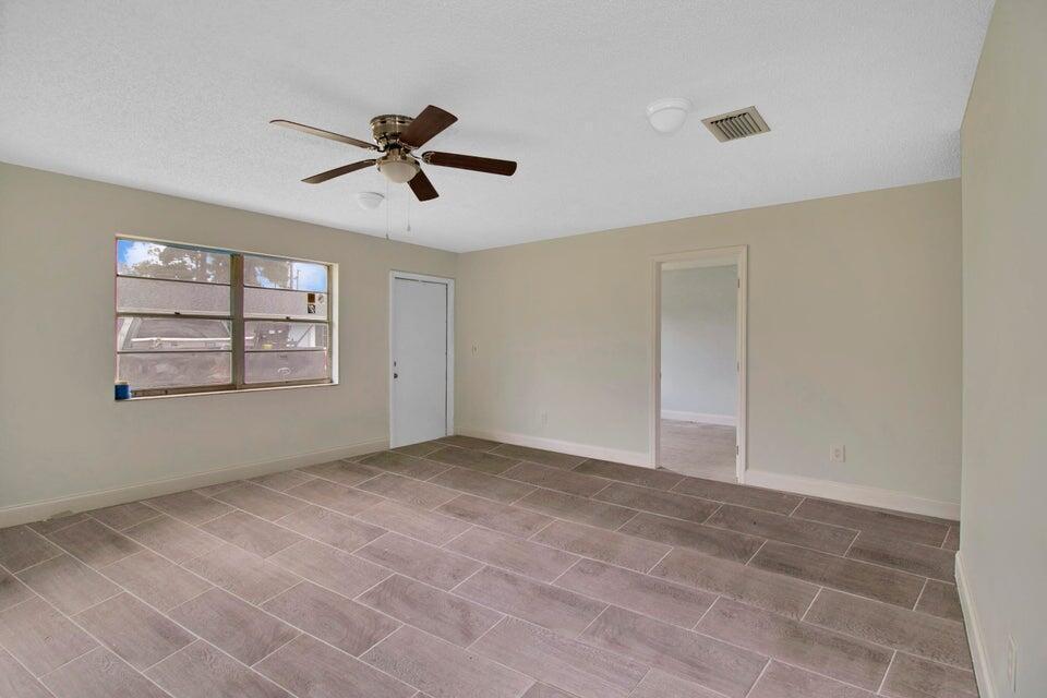 3060 MARTIN Avenue # 3062, FL 33463 photo 2