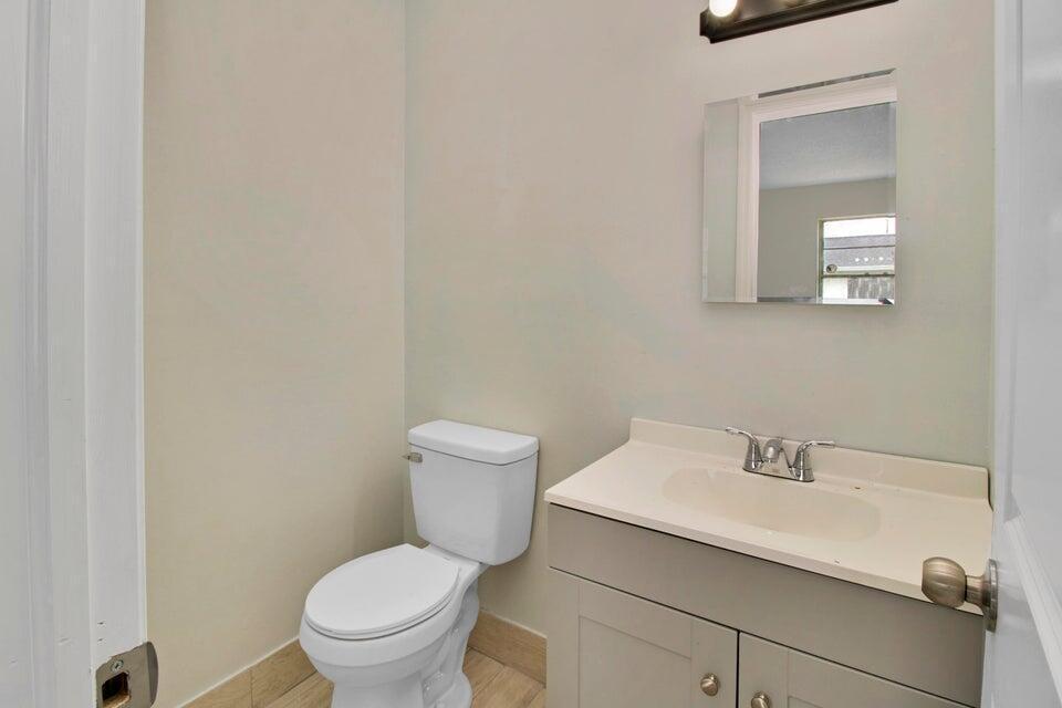 3060 MARTIN Avenue # 3062, FL 33463 photo 4