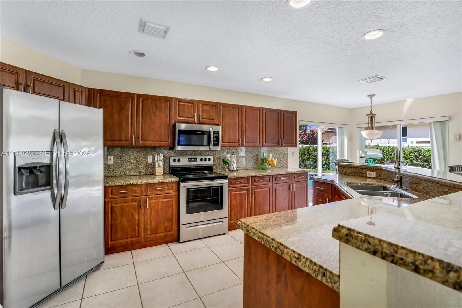 17315 SW 13th St, Pembroke Pines FL 33029 photo 5