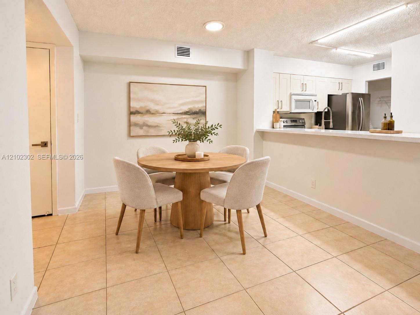 560 S Park # 23, Hollywood FL 33021 photo 2