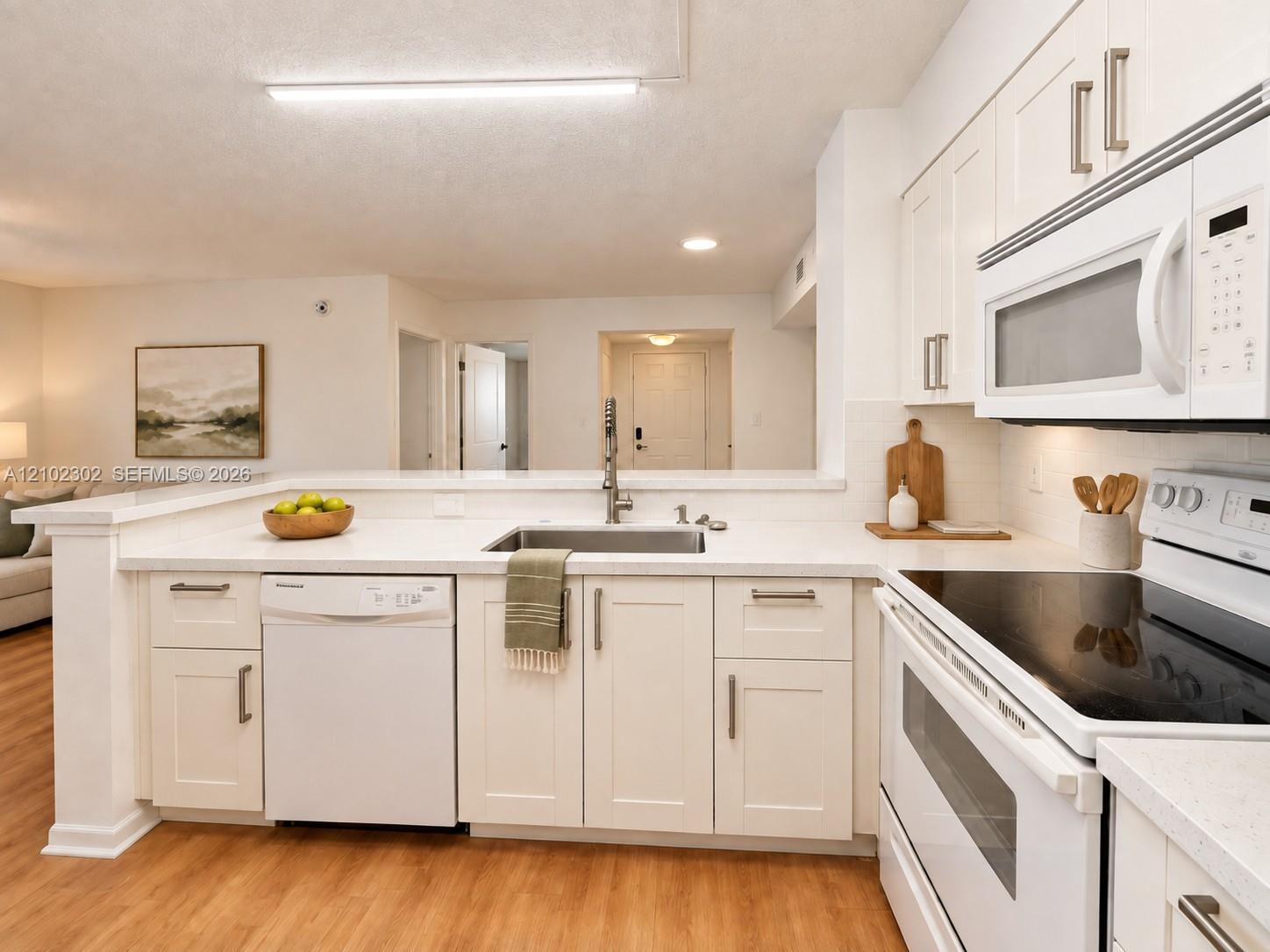 560 S Park # 23, Hollywood FL 33021 photo 3