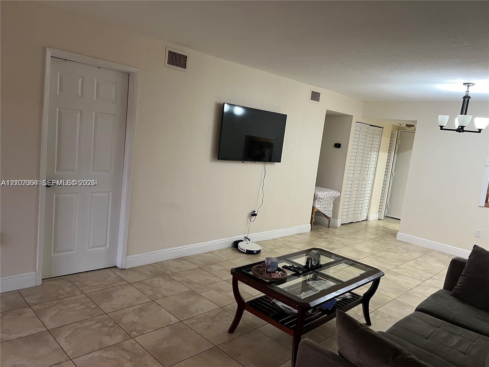 8875 Fontainebleau Blvd # 203, Miami FL 33172 photo 4