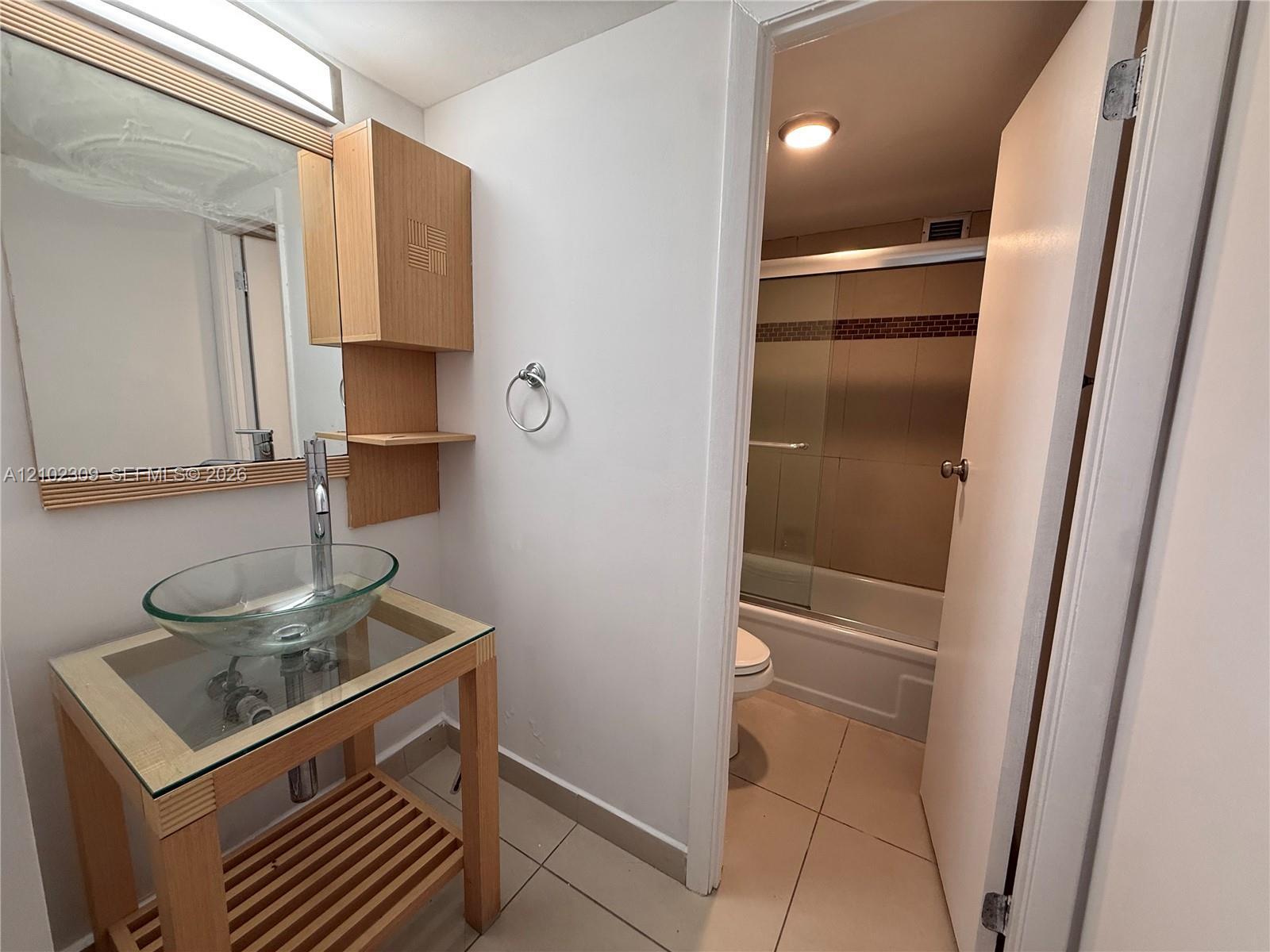 600 Three Islands Blvd # 505, Hallandale Beach FL 33009 photo 4