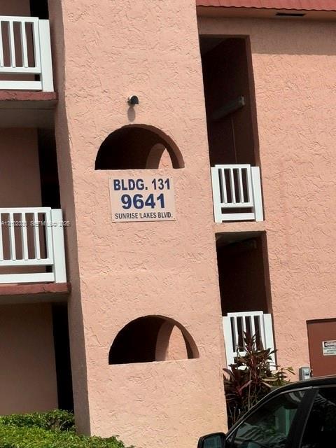 9641 Sunrise Lakes Blvd # 111, Sunrise FL 33322 photo 2