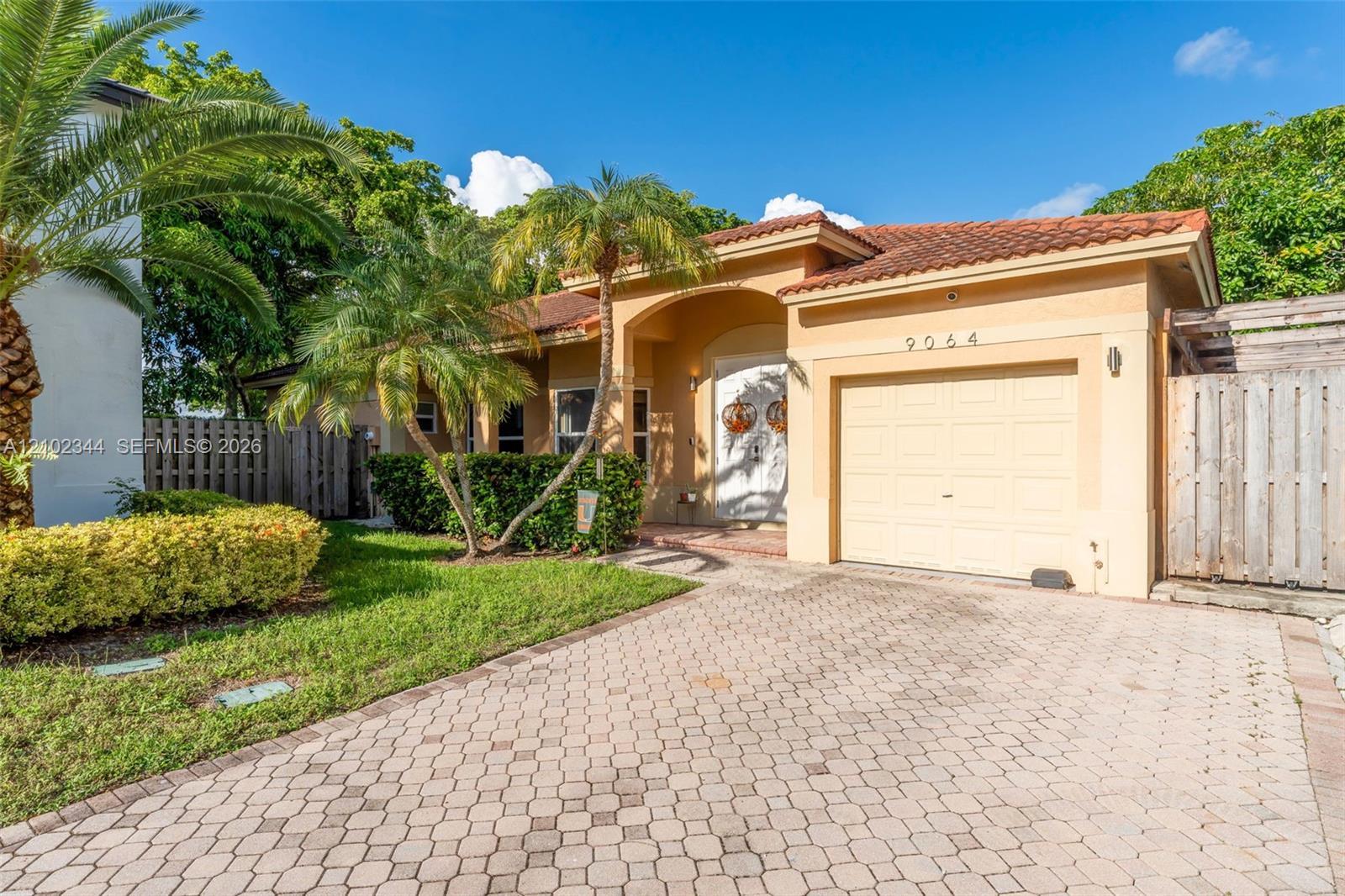 9064 SW 215th Ter, Cutler Bay FL 33189 photo 2