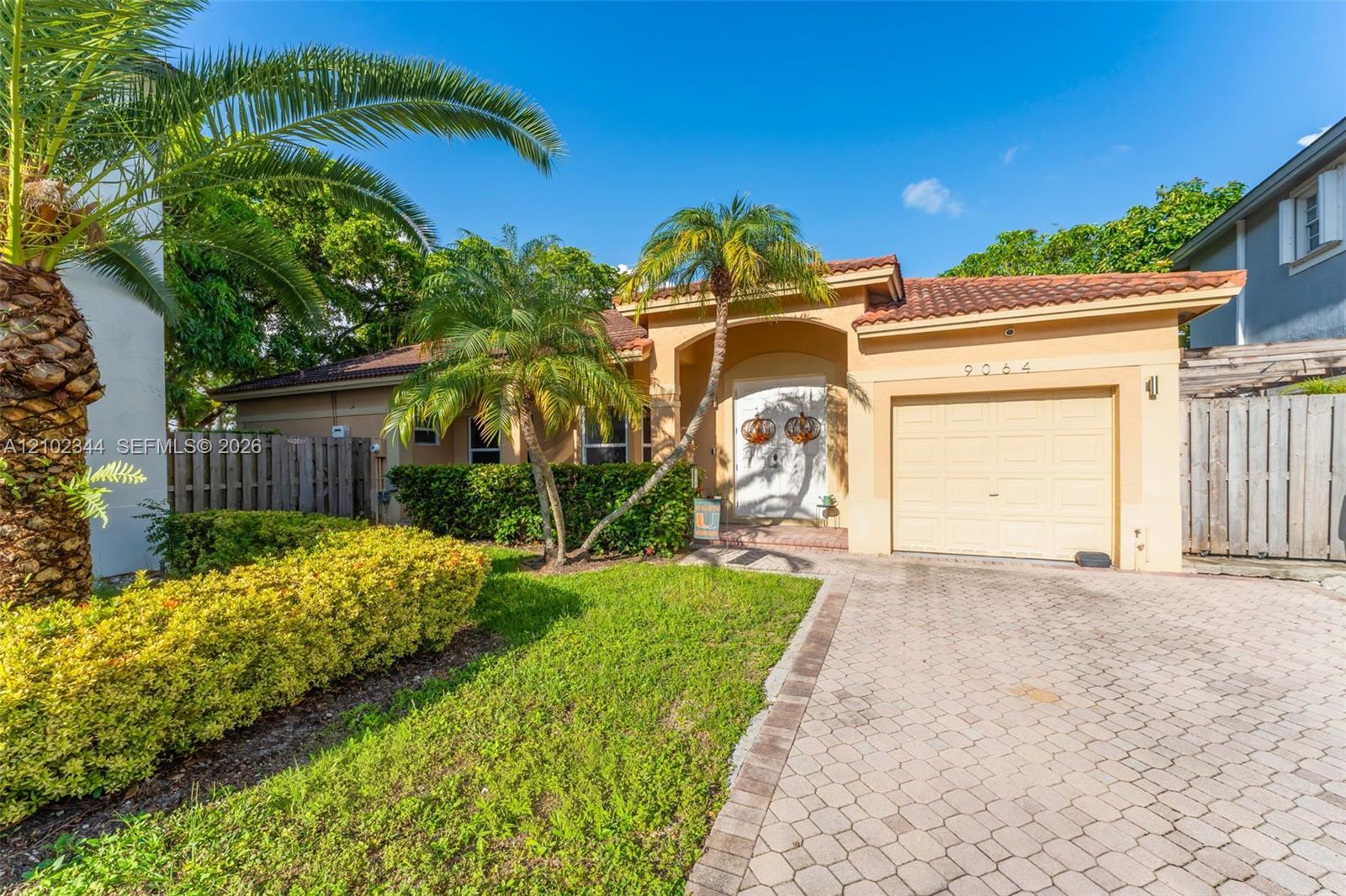 9064 SW 215th Ter, Cutler Bay FL 33189 photo 3