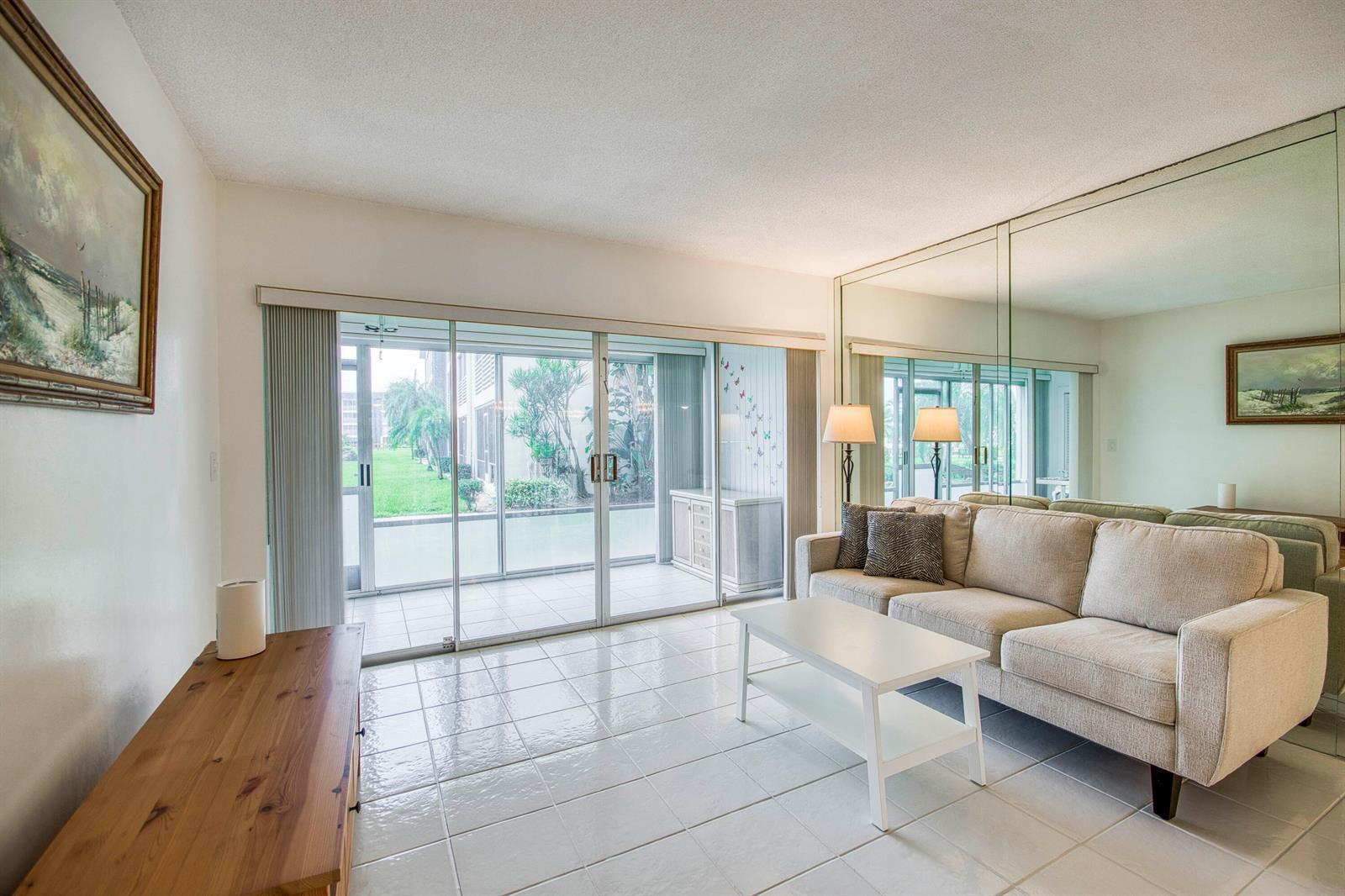 3351 Spanish Trail # 113, Delray Beach FL 33483 photo 4