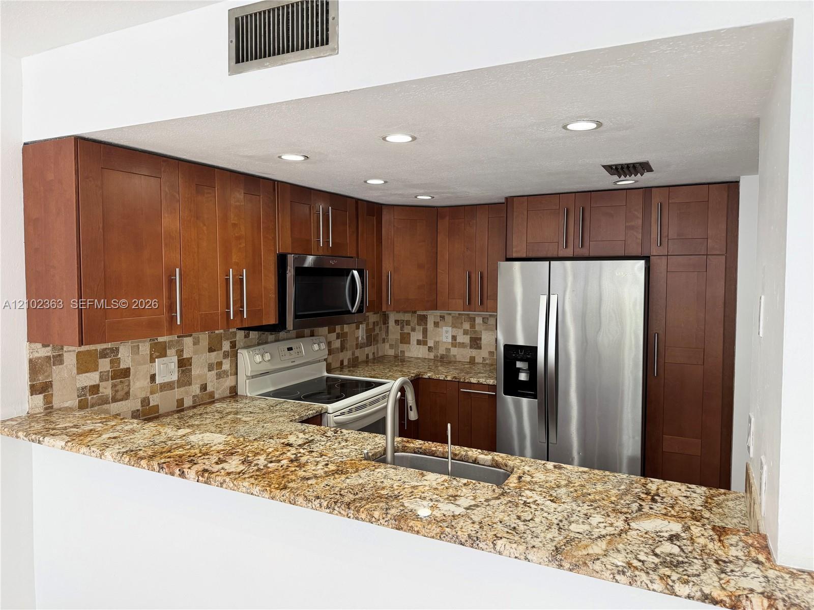 4226 SW 70th Ter, Davie FL 33314 photo 2