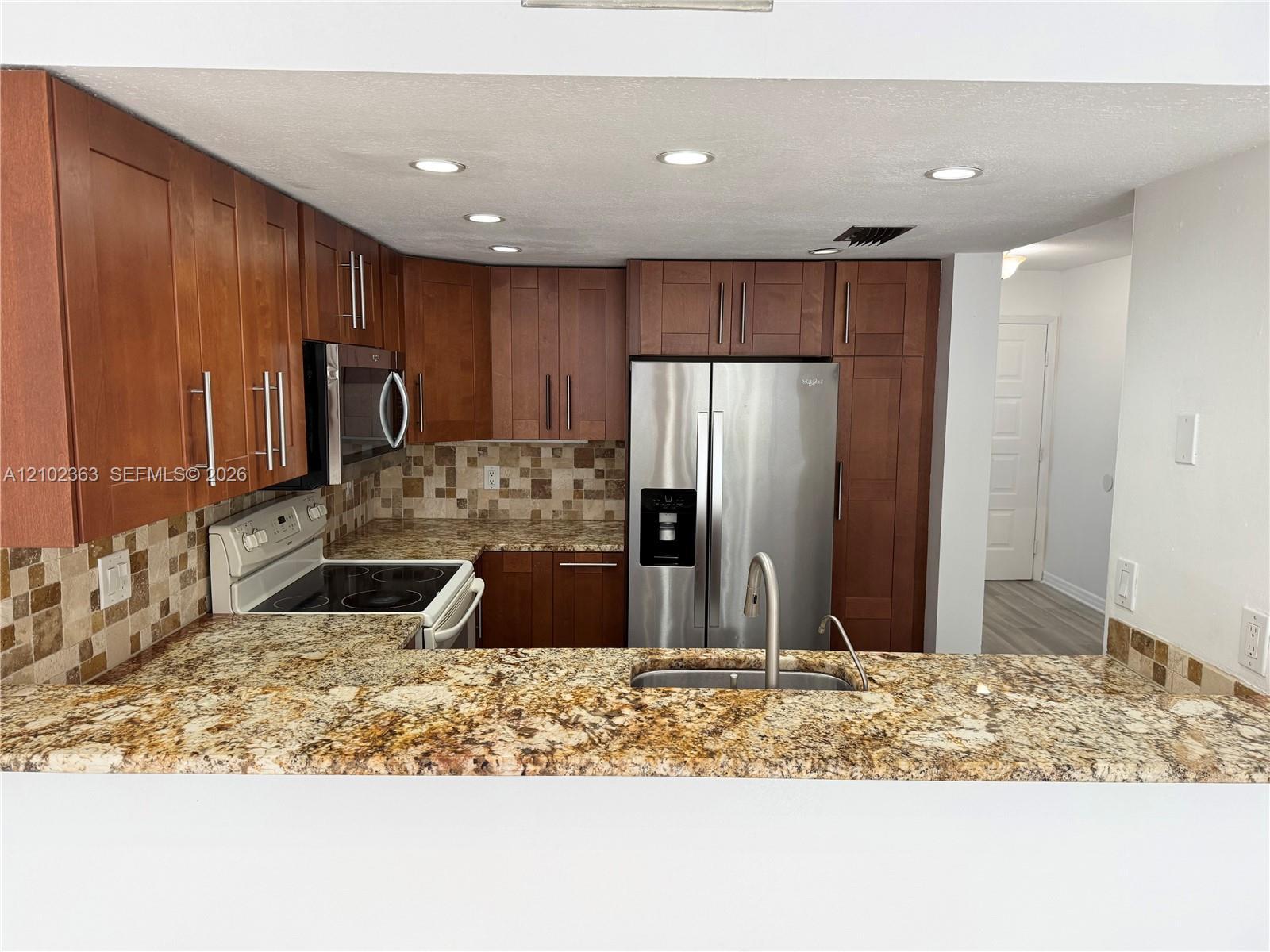 4226 SW 70th Ter, Davie FL 33314 photo 3