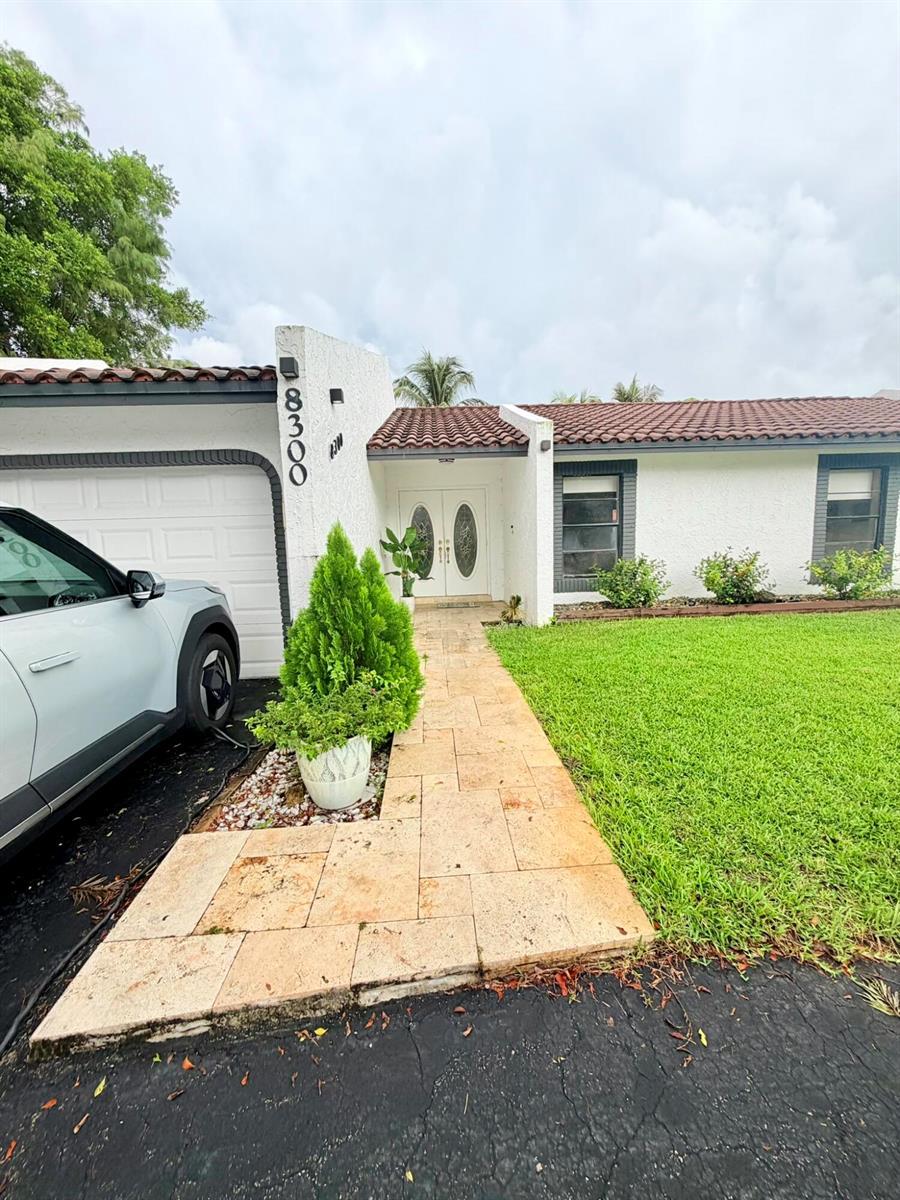 8300 NW 14TH Court, Coral Springs FL 33071 photo 2