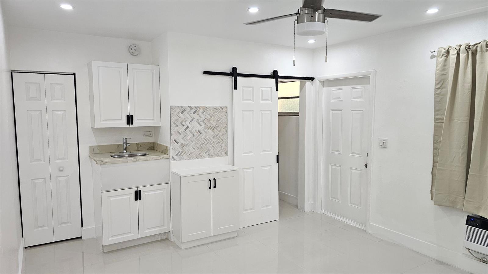 725 NE 126TH Street # 0, North Miami FL 33161 photo 3