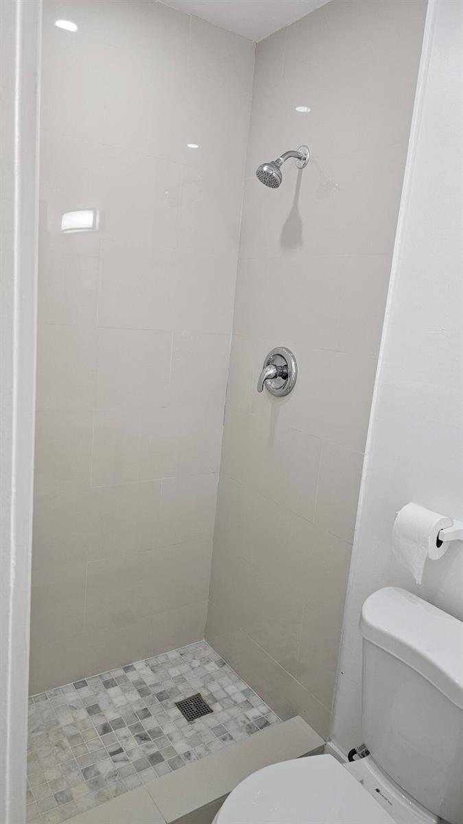 725 NE 126TH Street # 0, North Miami FL 33161 photo 5