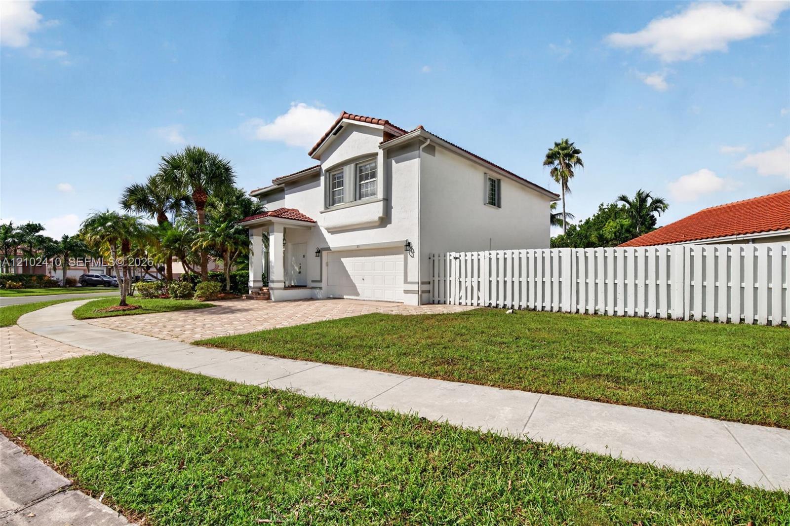 83 Gables Blvd, Weston FL 33326 photo 4