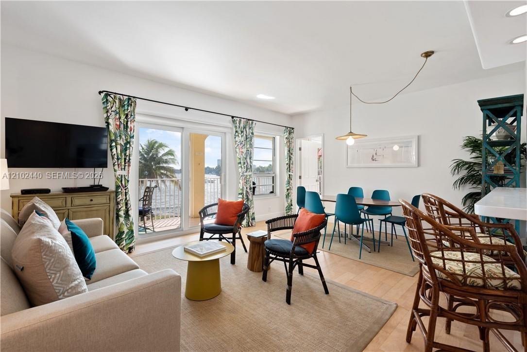 341 N Birch Rd # 209, Fort Lauderdale FL 33304 photo 4