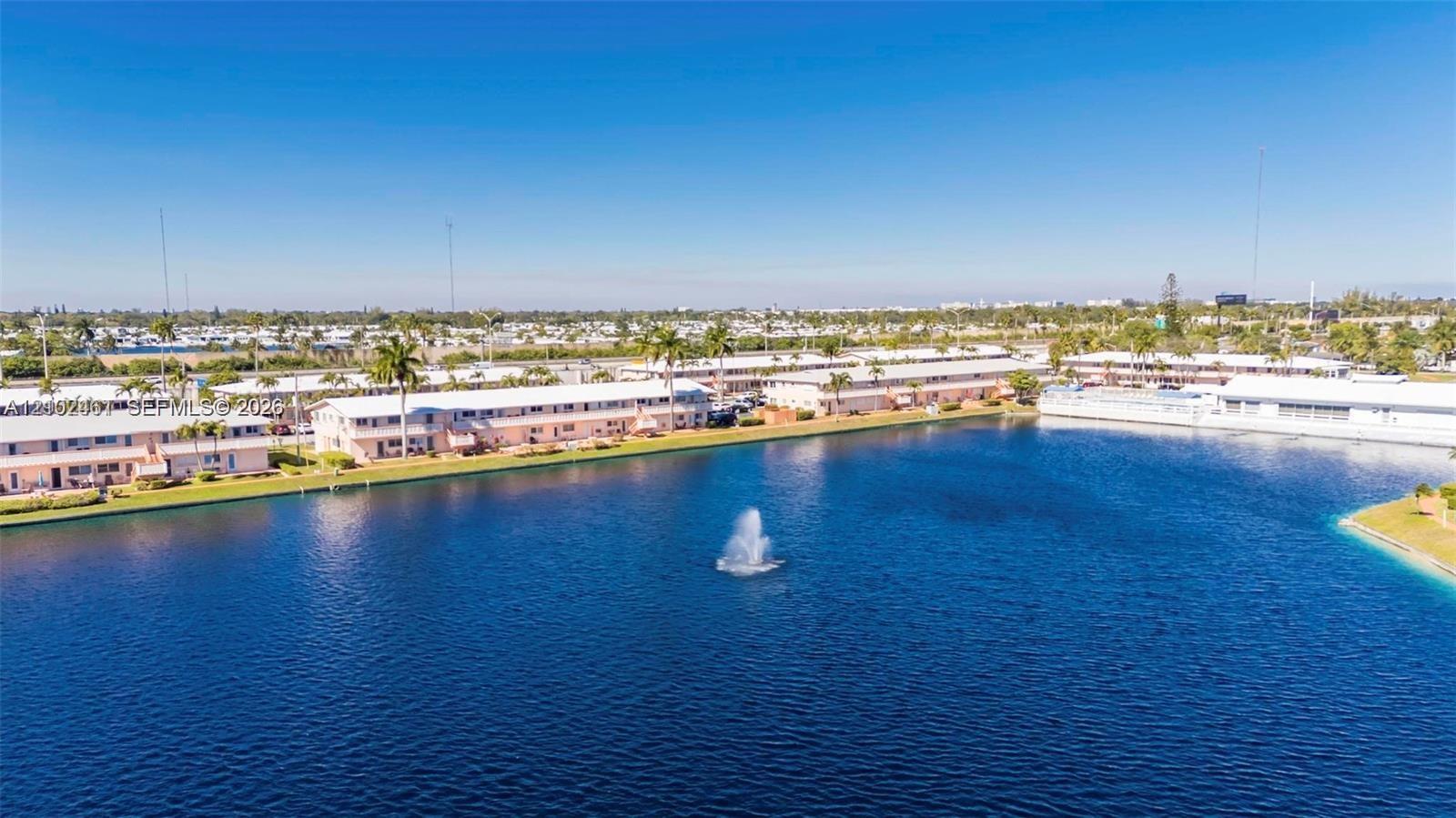901 SW 11 Ave # 17H, Hallandale Beach FL 33009 photo 2