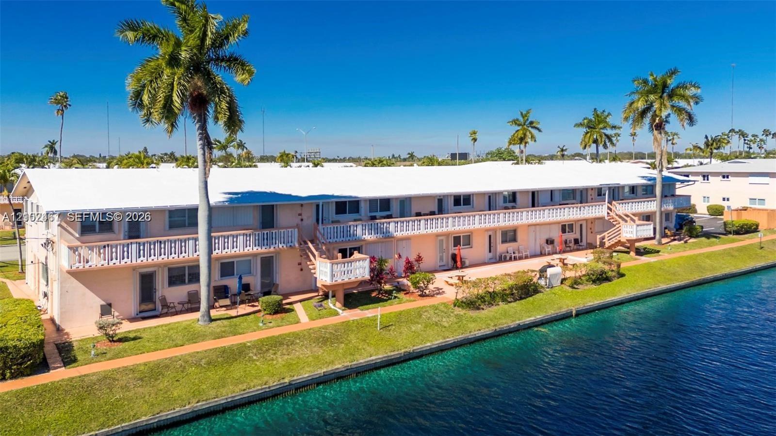 901 SW 11 Ave # 17H, Hallandale Beach FL 33009 photo 3