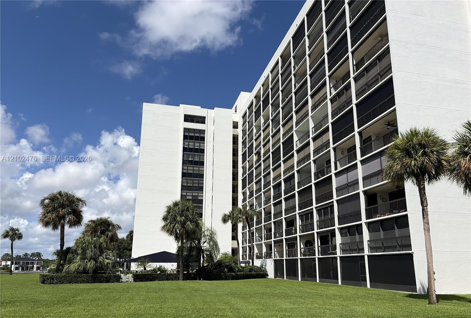 356 Golfview Rd # 305, North Palm Beach FL 33408 photo 4