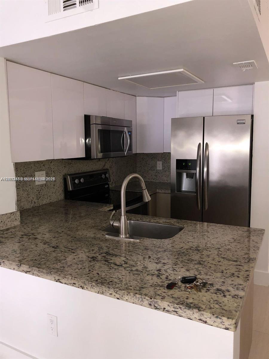 8670 NW 6th Ln # 208, Miami FL 33126 photo 5