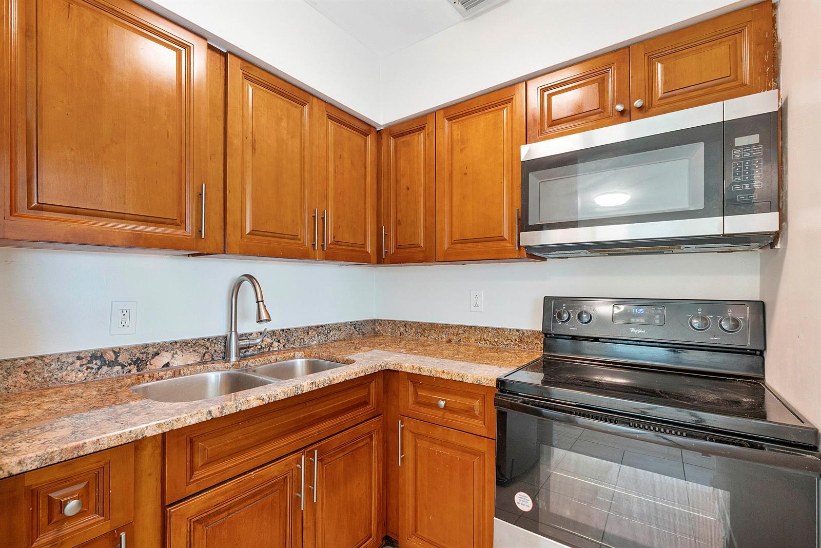 251 NE 40th Street # 251, Oakland Park FL 33334 photo 5