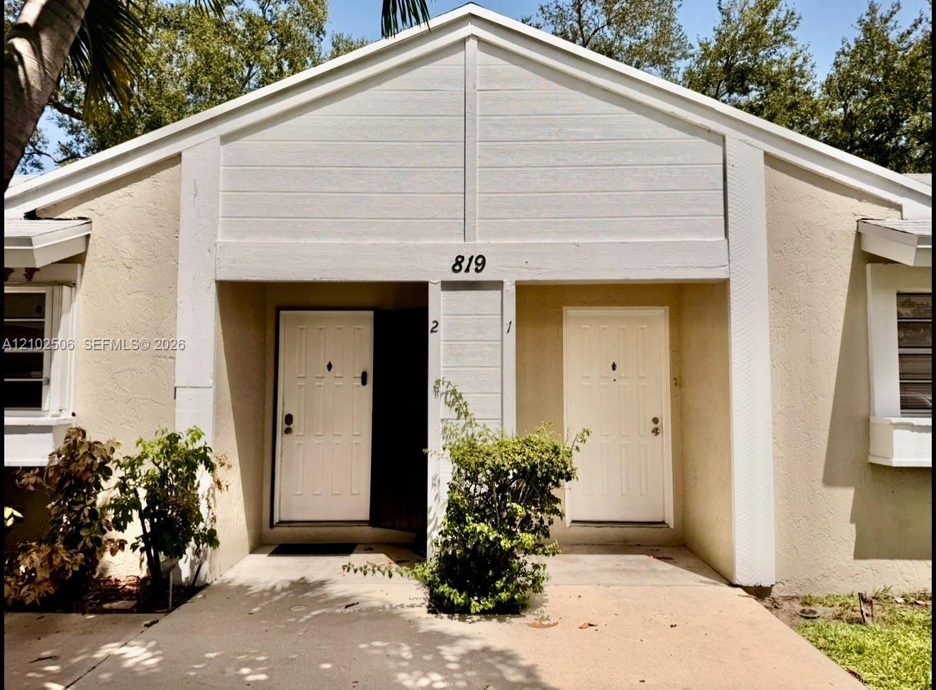 819 NE 214th Ln # 1, Miami FL 33179
