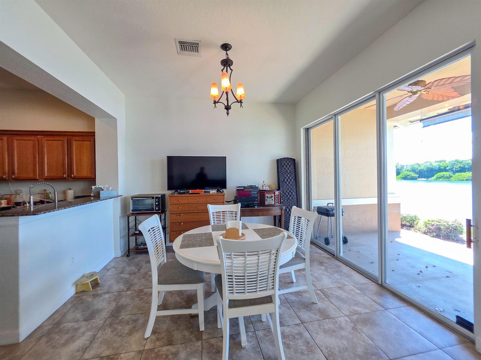 855 MARINA DEL RAY Lane # 2, West Palm Beach FL 33401 photo 5