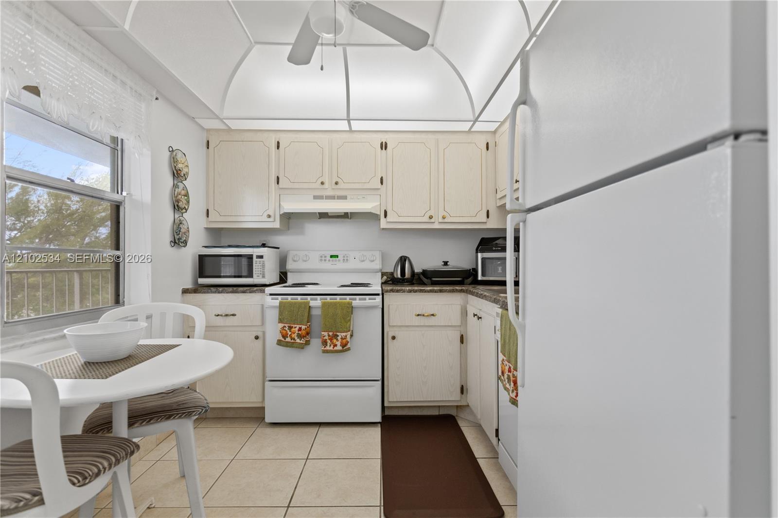 2998 NW 48th Ter # 424, Lauderdale Lakes FL 33313 photo 4