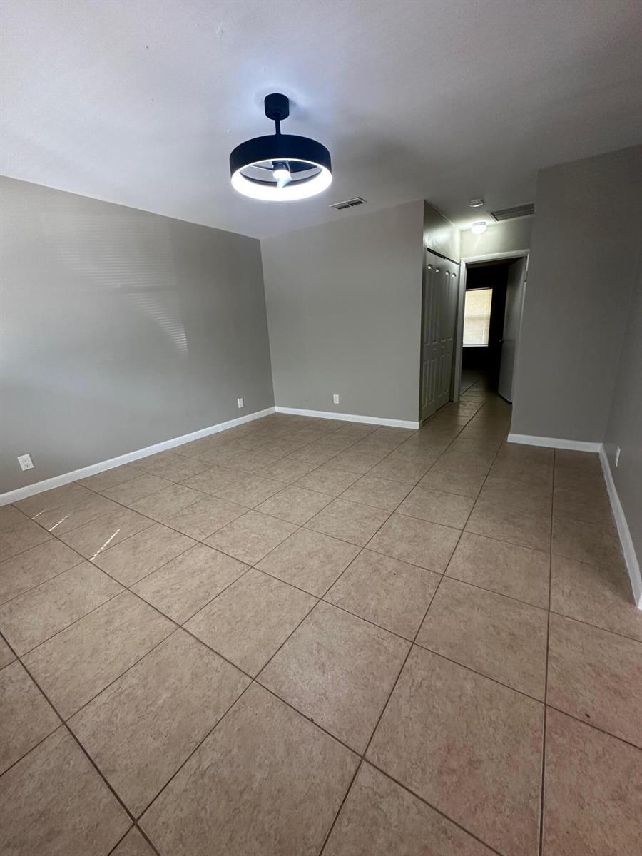 4839 Serafica Drive, FL 33461 photo 2