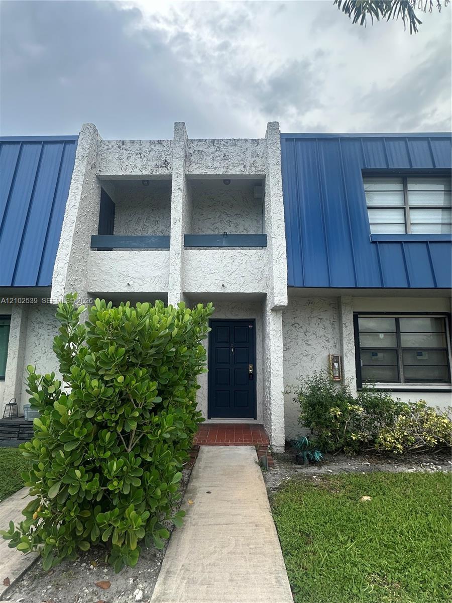 3905 Sheridan St, Hollywood FL 33021 photo 2