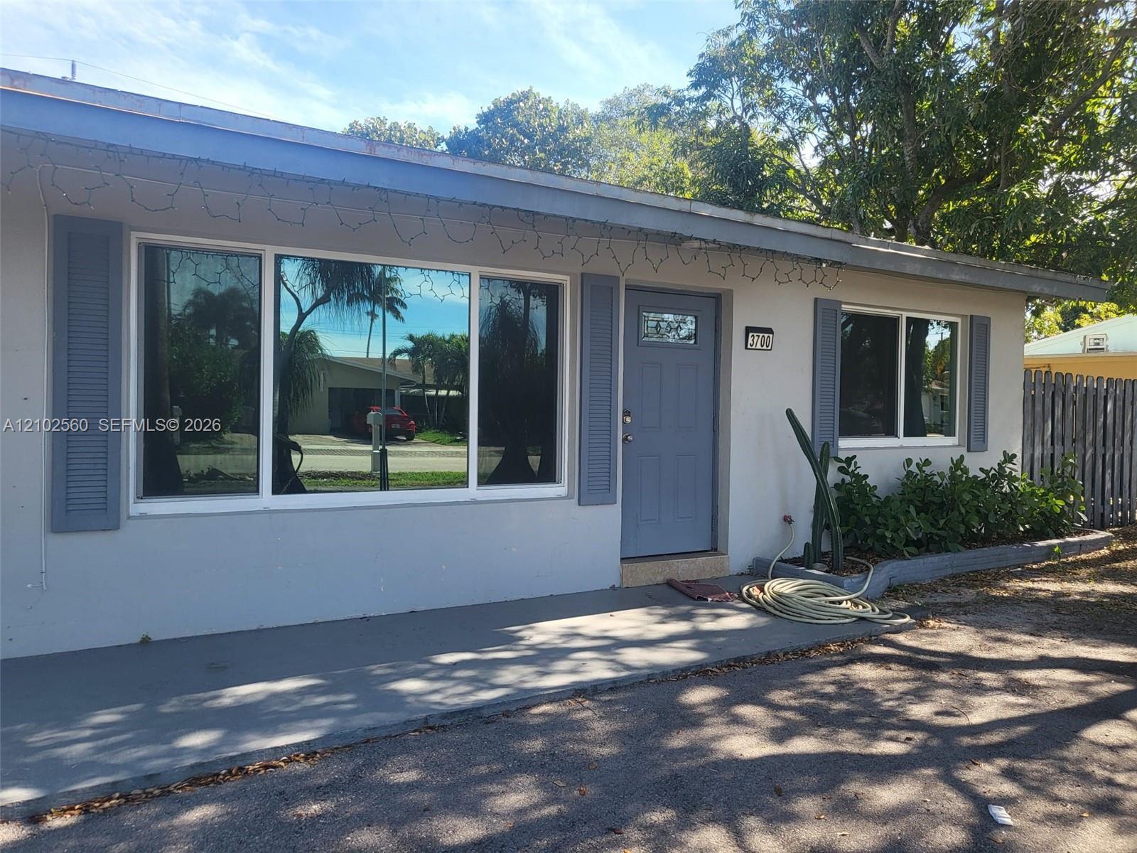 3700 NE 13th Ter, Pompano Beach FL 33064 photo 2