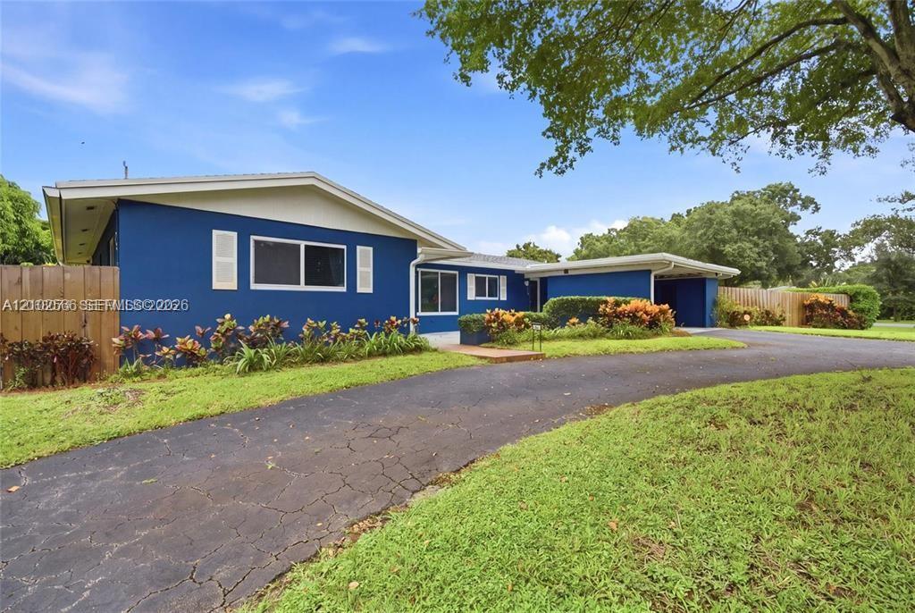 341 SW 54th Ave, Plantation FL 33317 photo 3