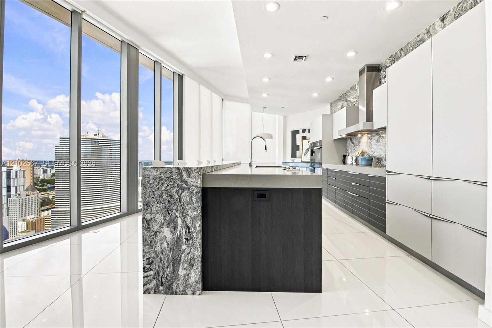 200 Biscayne Boulevard Way # 5302, Miami FL 33131 photo 5