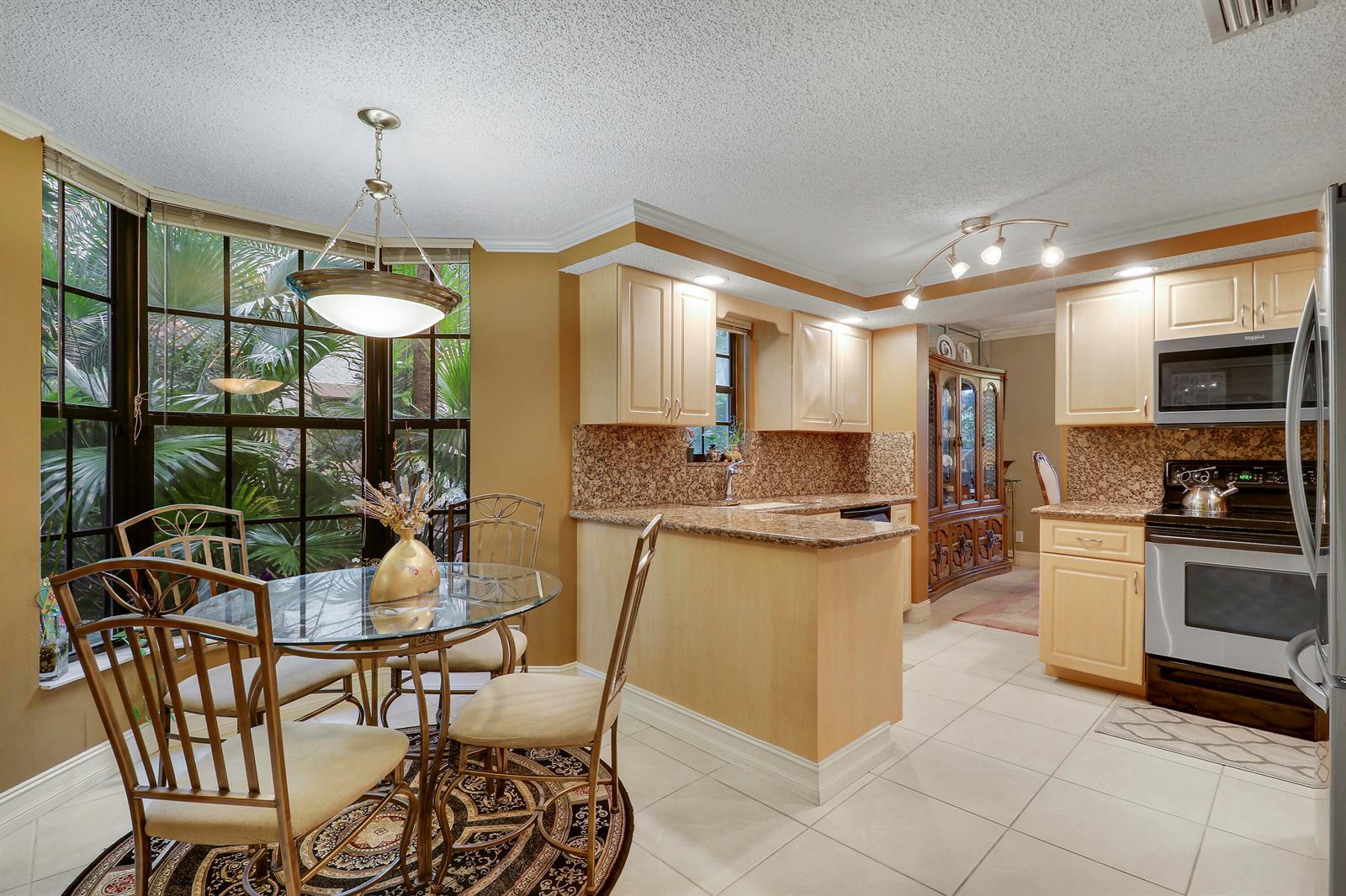 7828 LA MIRADA Drive, Boca Raton FL 33433 photo 3