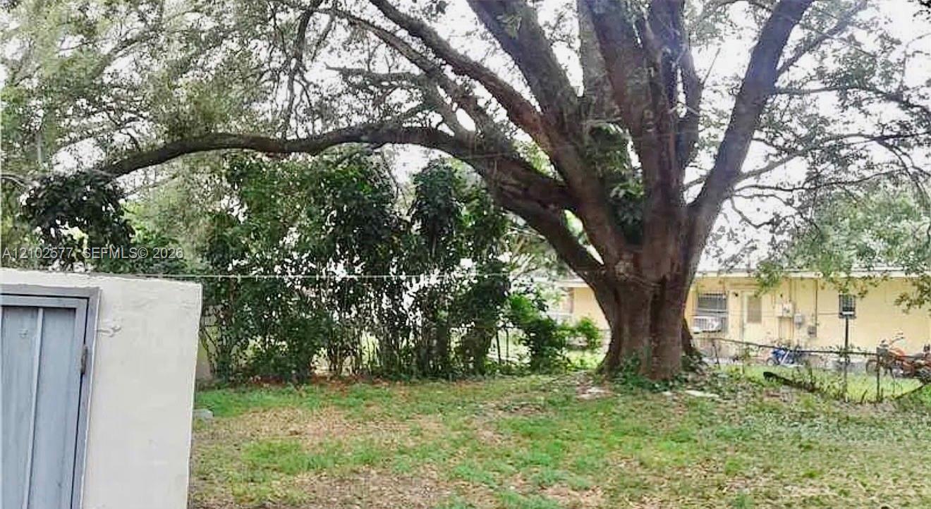 2121 NW 93rd St # 2121, Miami FL 33147 photo 3