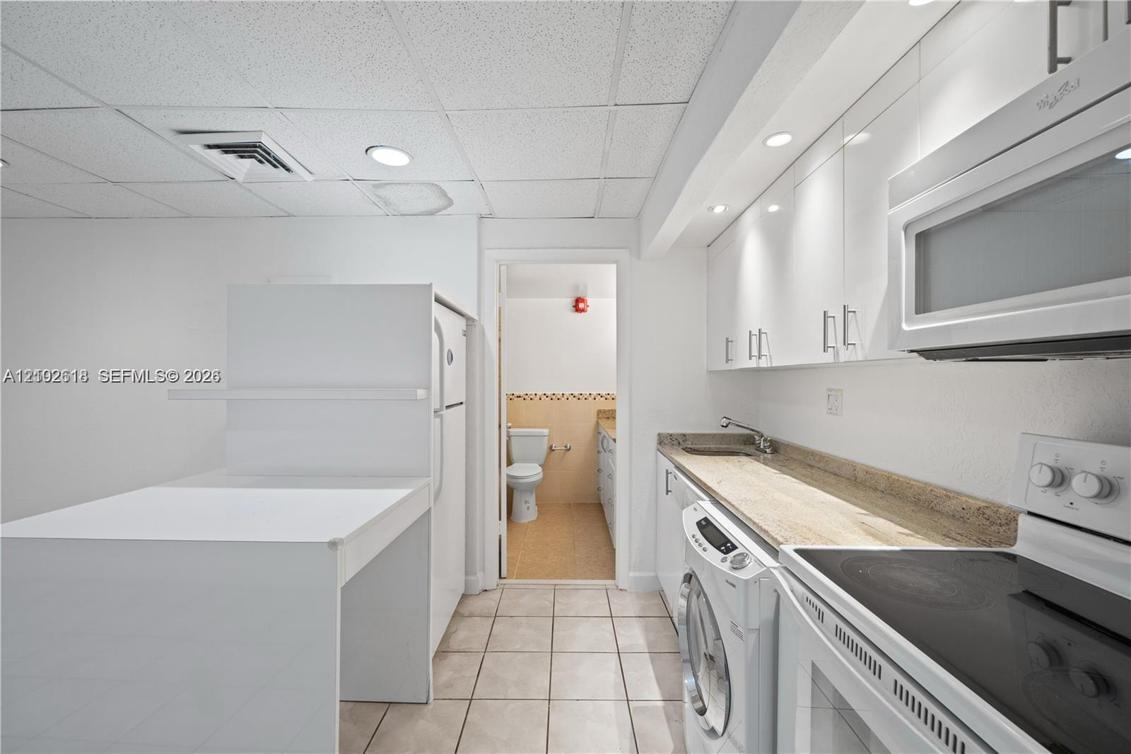 11111 Biscayne Blvd # 1I, Miami FL 33181 photo 3