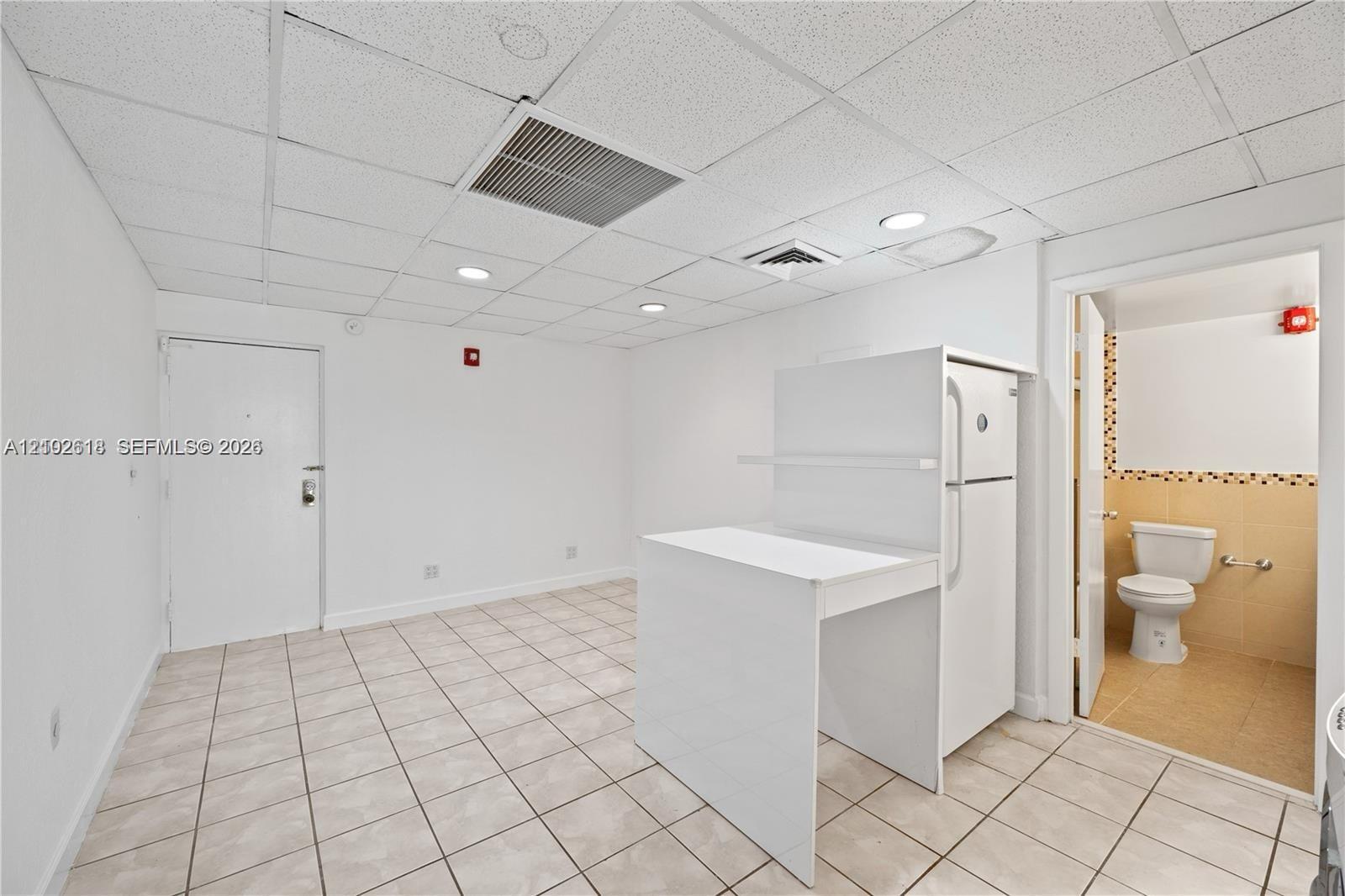 11111 Biscayne Blvd # 1I, Miami FL 33181 photo 4