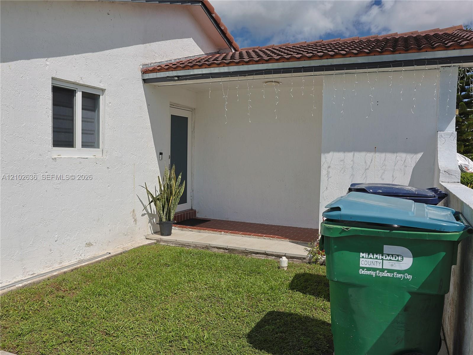 13555 SW 38th Ln, Miami FL 33175 photo 5