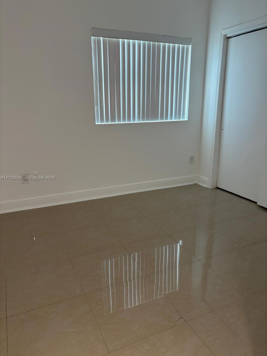 15051 Royal Oaks Ln # 1606, North Miami FL 33181 photo 4