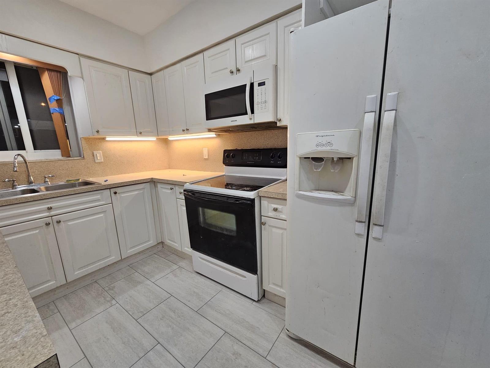 2040 SW 41st Avenue # 3, Fort Lauderdale FL 33317 photo 3
