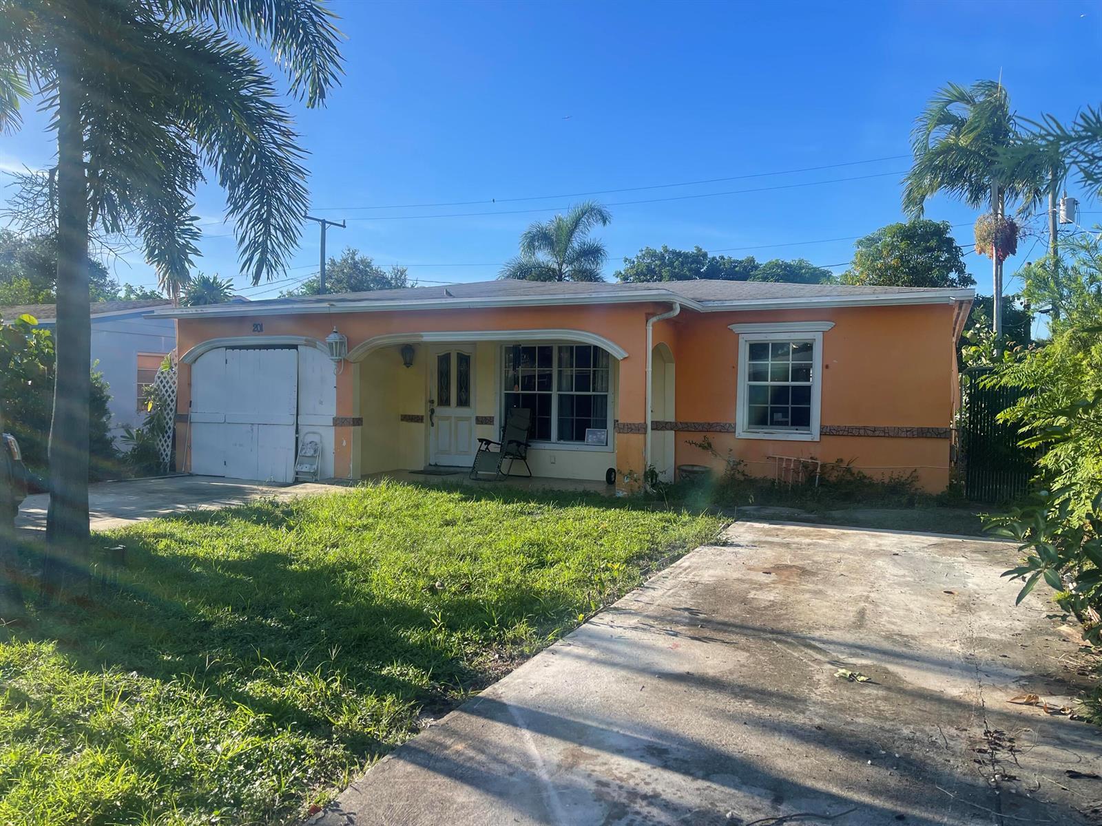 201 NW 52nd Street, Oakland Park FL 33309