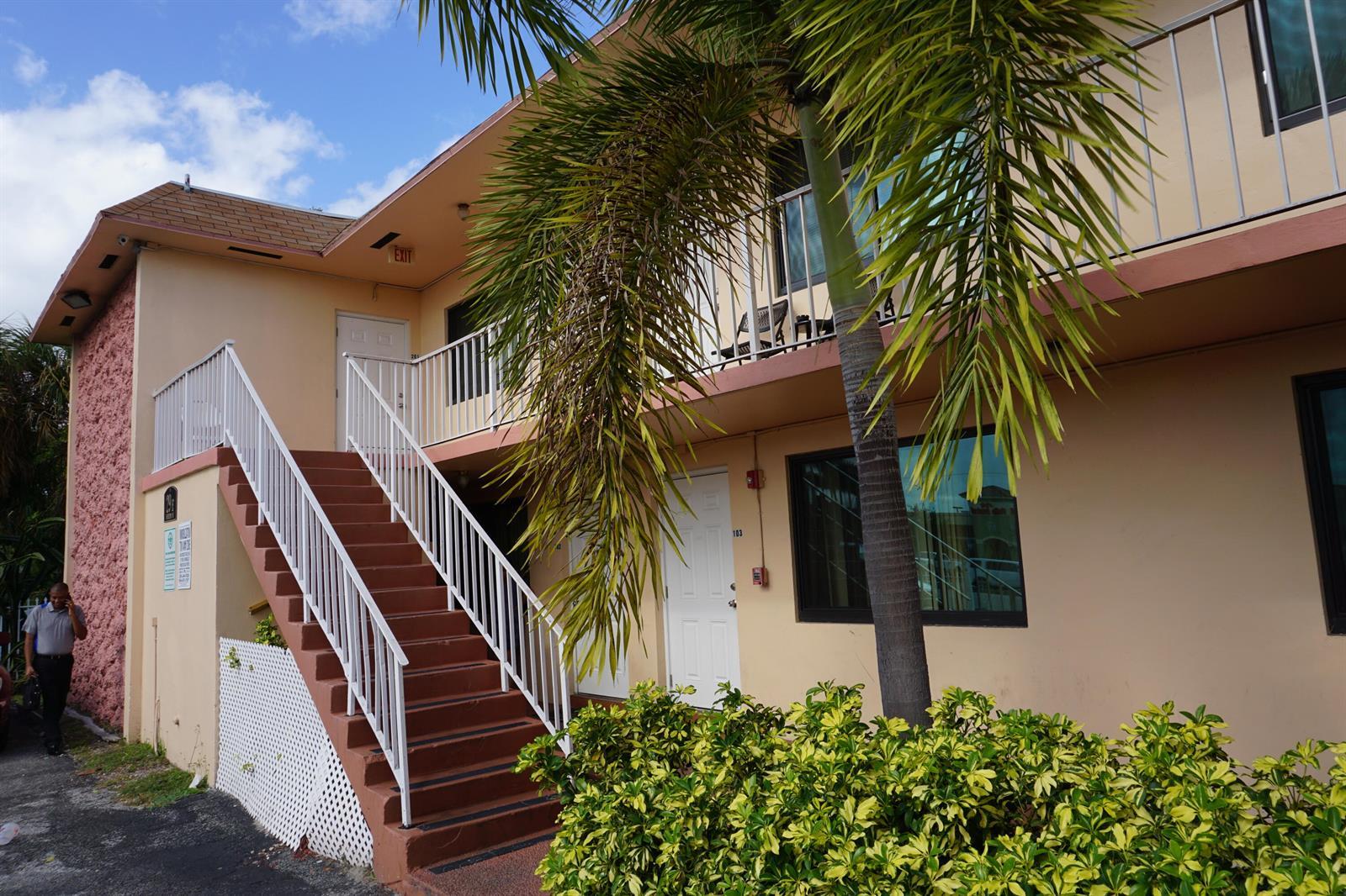 29 E SHERIDAN Street # 107, Dania Beach FL 33004 photo 2